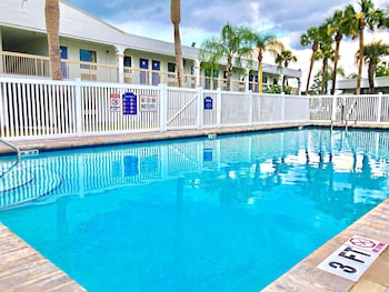 motel 6 starke fl