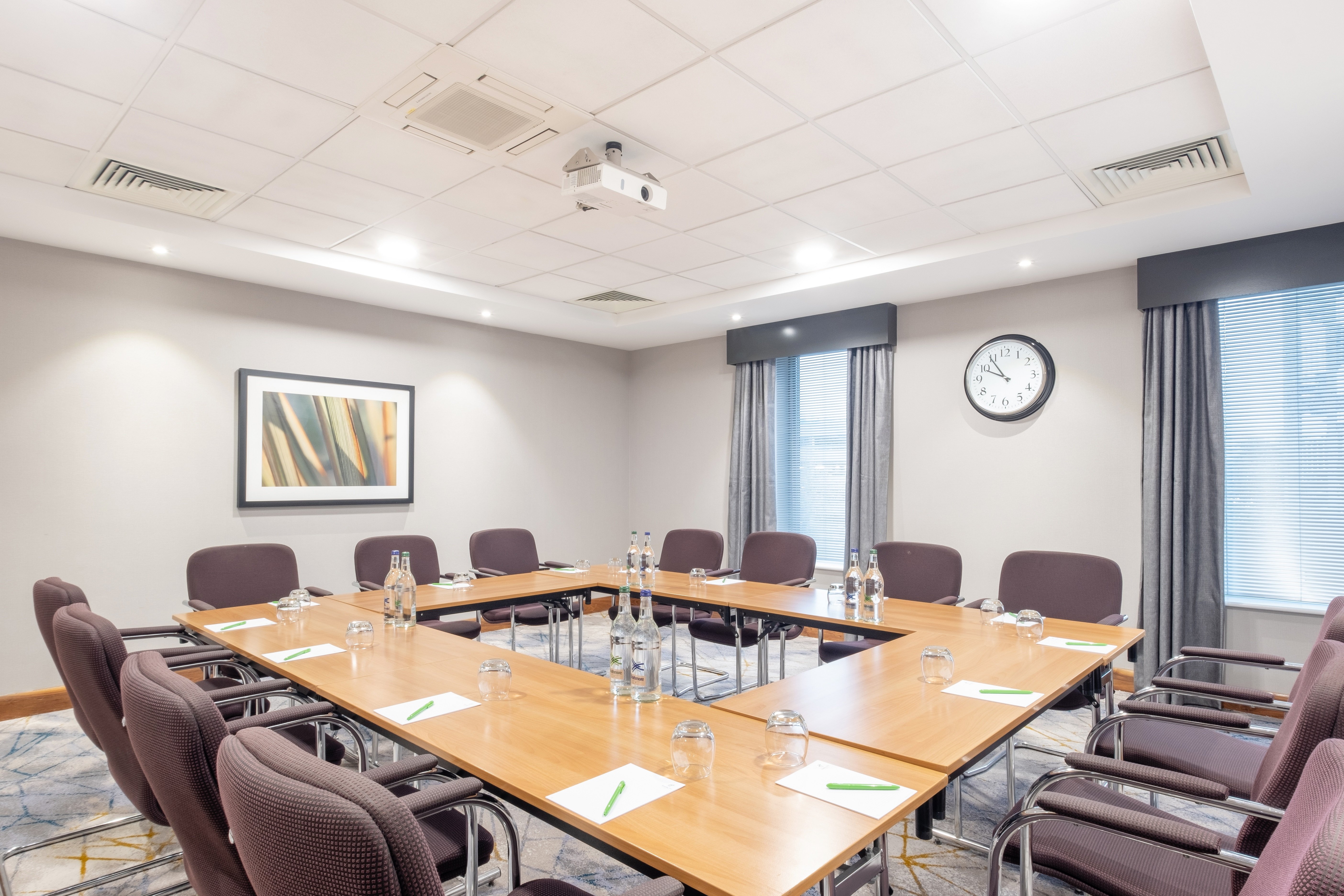 holiday inn stevenage by ihg