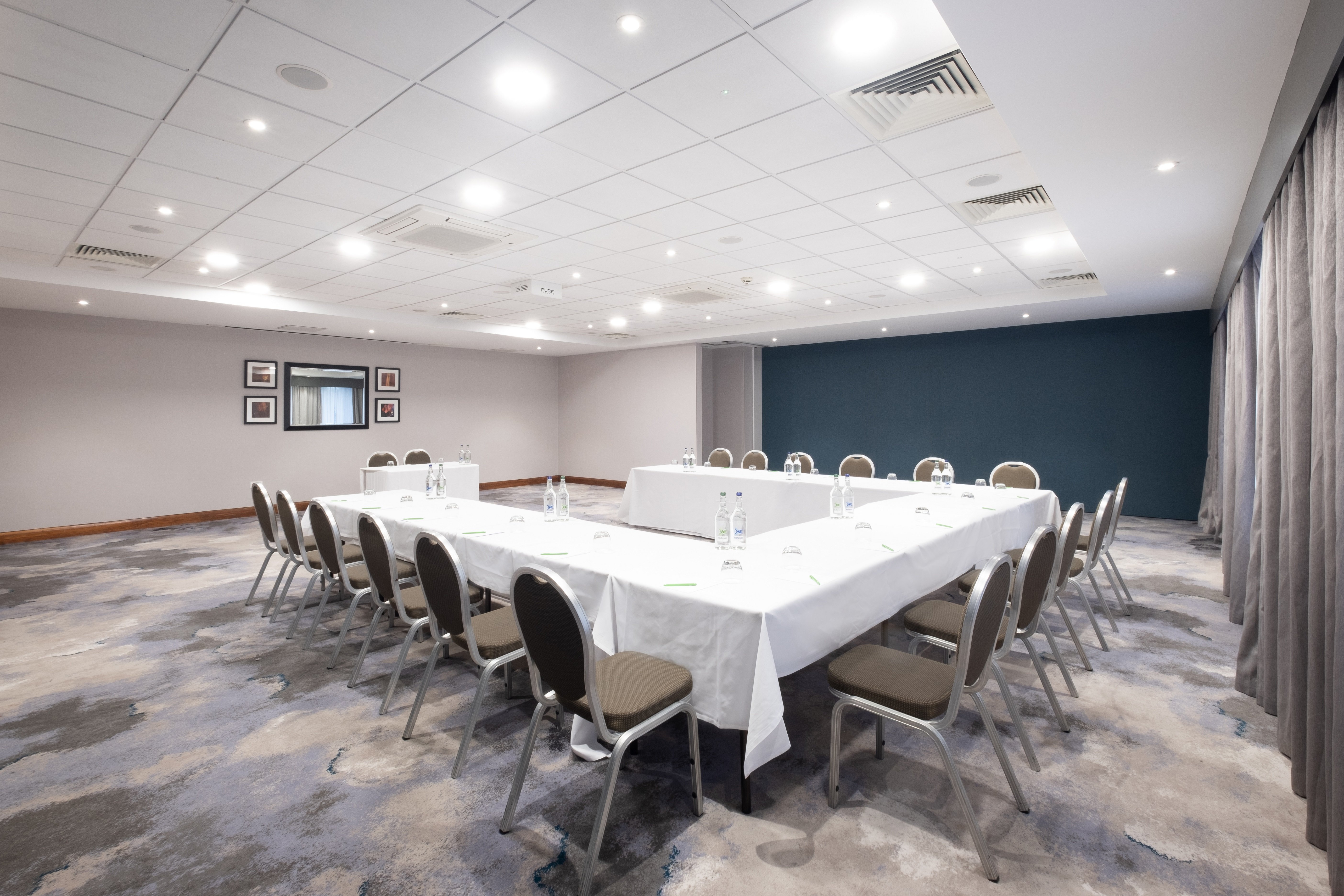holiday inn stevenage by ihg