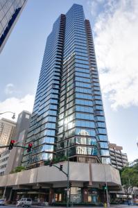 aston at the executive centre hotel