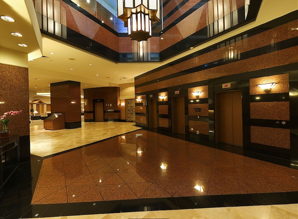 aston at the executive centre hotel