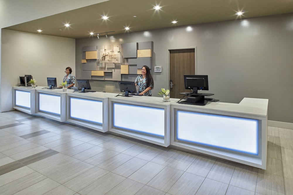 holiday inn express waikiki by ihg