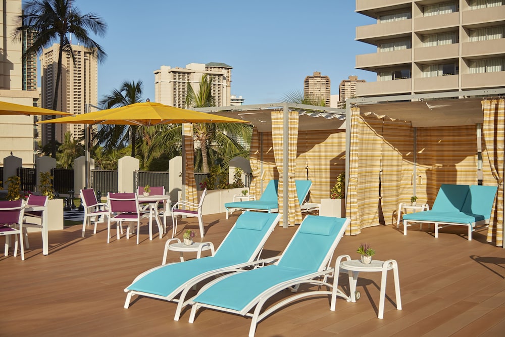 holiday inn express waikiki by ihg