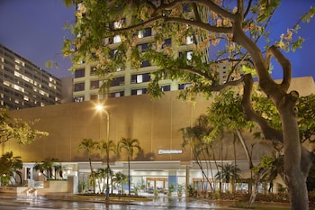 holiday inn express waikiki by ihg