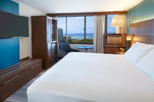 holiday inn express waikiki by ihg