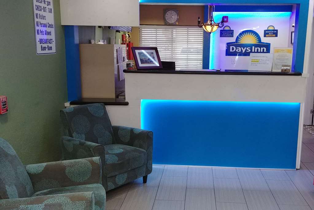 days inn by wyndham houston east
