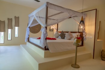 alma boutique hotel