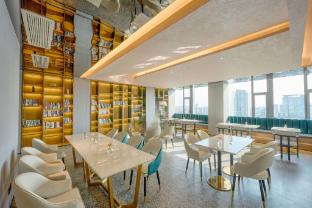 atour hotel taixing municipal government gulou new world
