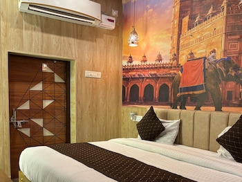 the hotel ambassador inn