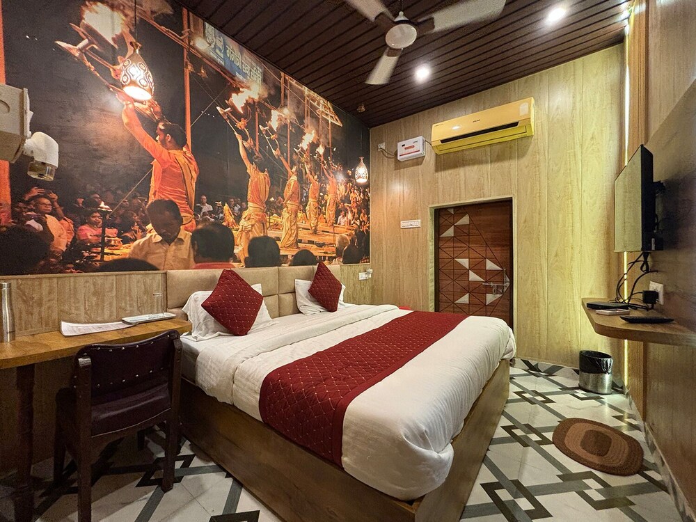 the hotel ambassador inn