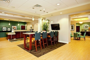 hampton inn martinsburg south inwood