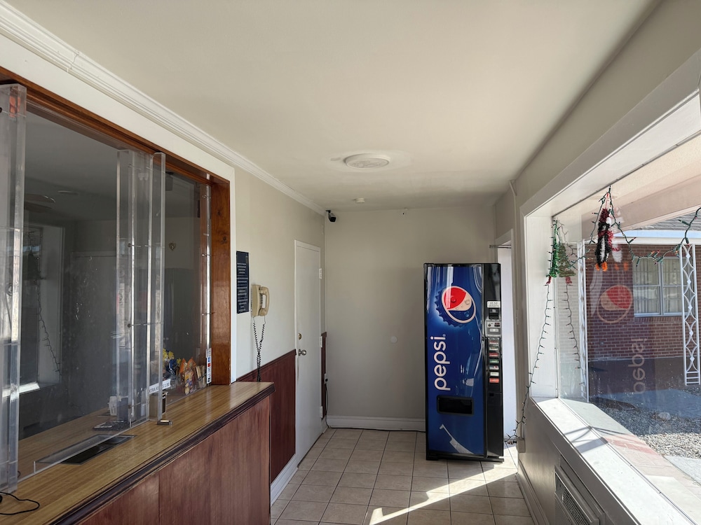 economy 7 inn hampton