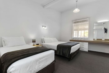 econo lodge east adelaide