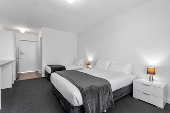 econo lodge east adelaide