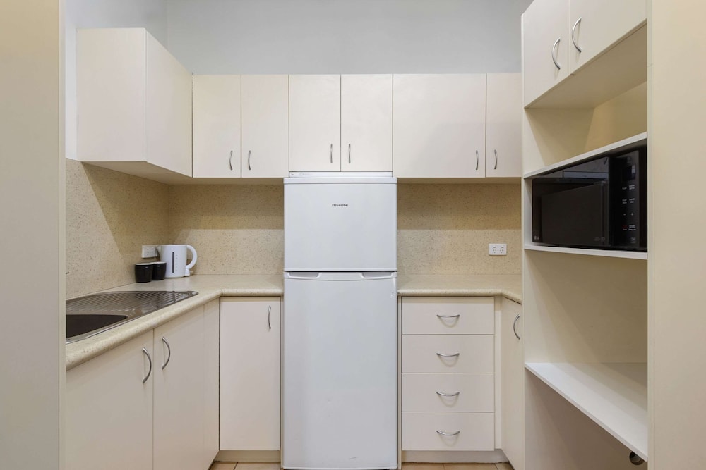 econo lodge east adelaide