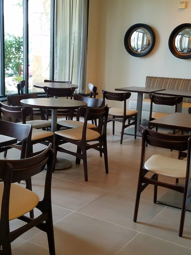 holiday inn irving las colinas by ihg