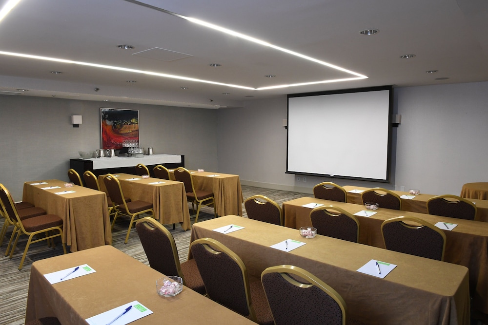 holiday inn irving las colinas by ihg