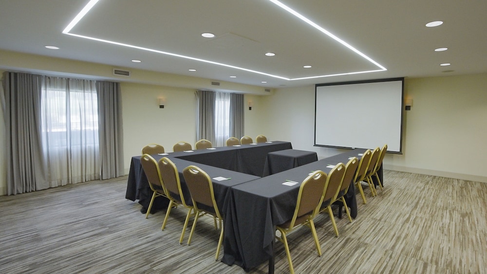 holiday inn irving las colinas by ihg
