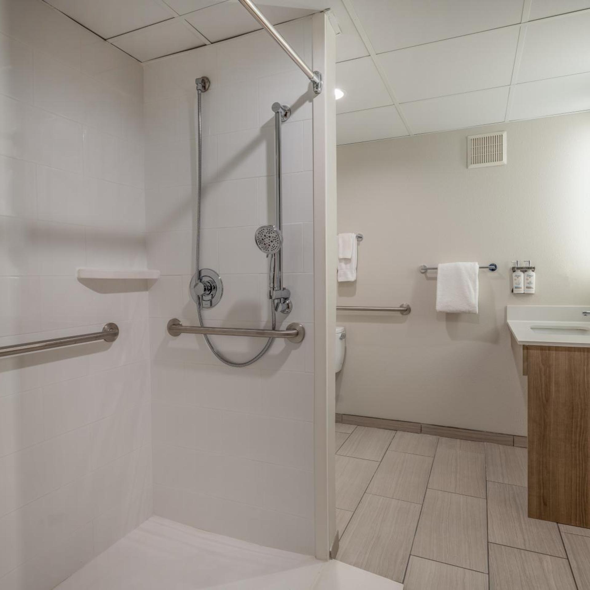 holiday inn express and suites greensboro i 40 wendover by ihg