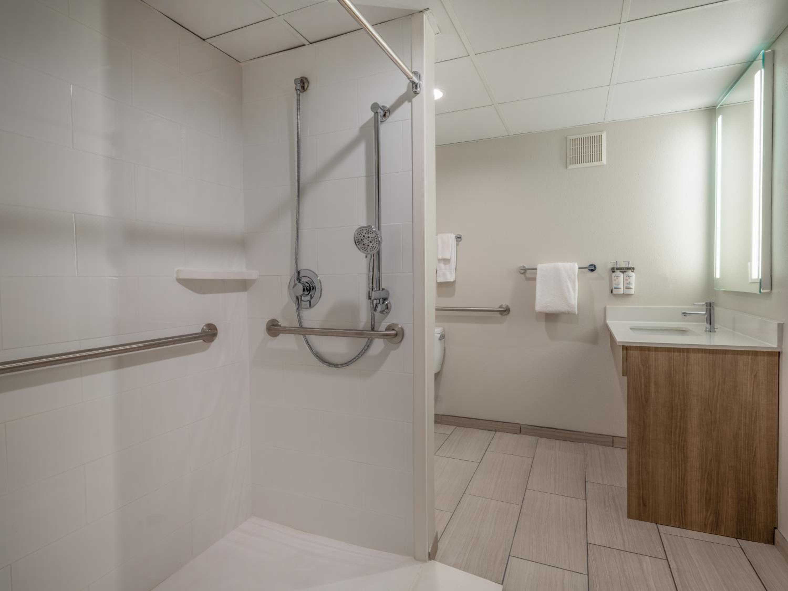 holiday inn express and suites greensboro i 40 wendover by ihg