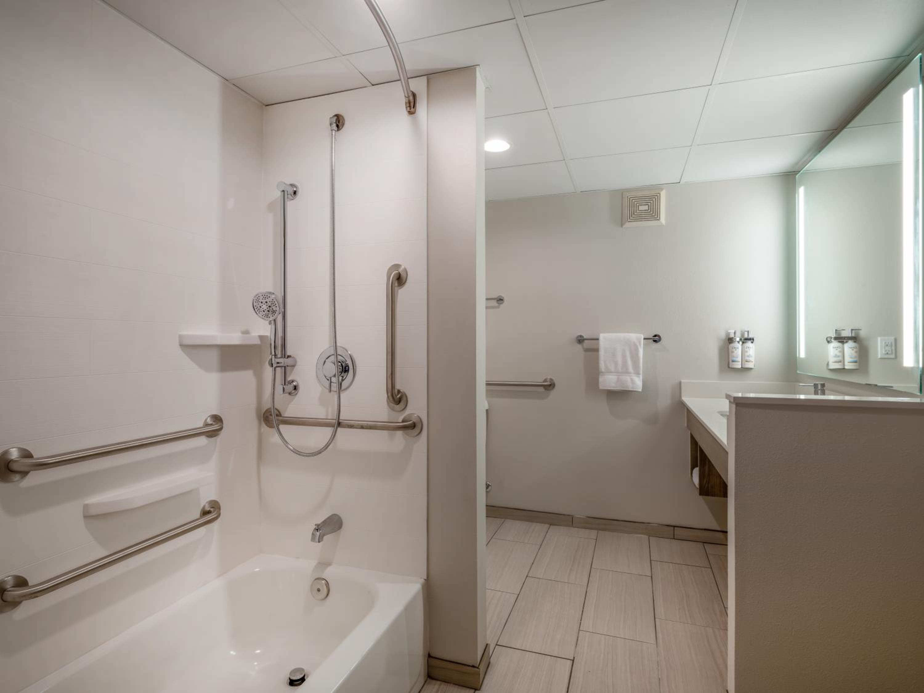 holiday inn express and suites greensboro i 40 wendover by ihg