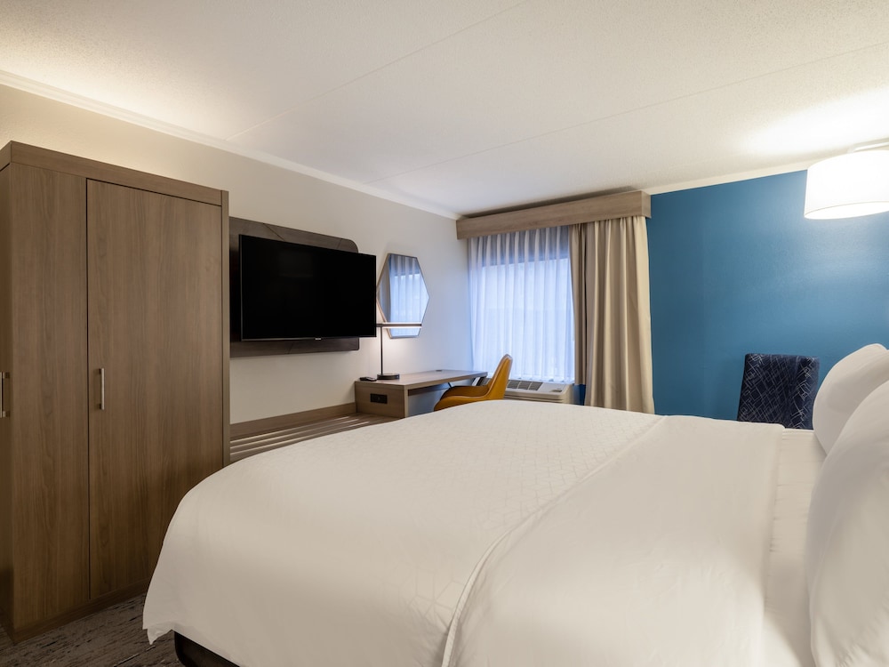 holiday inn express and suites greensboro i 40 wendover by ihg