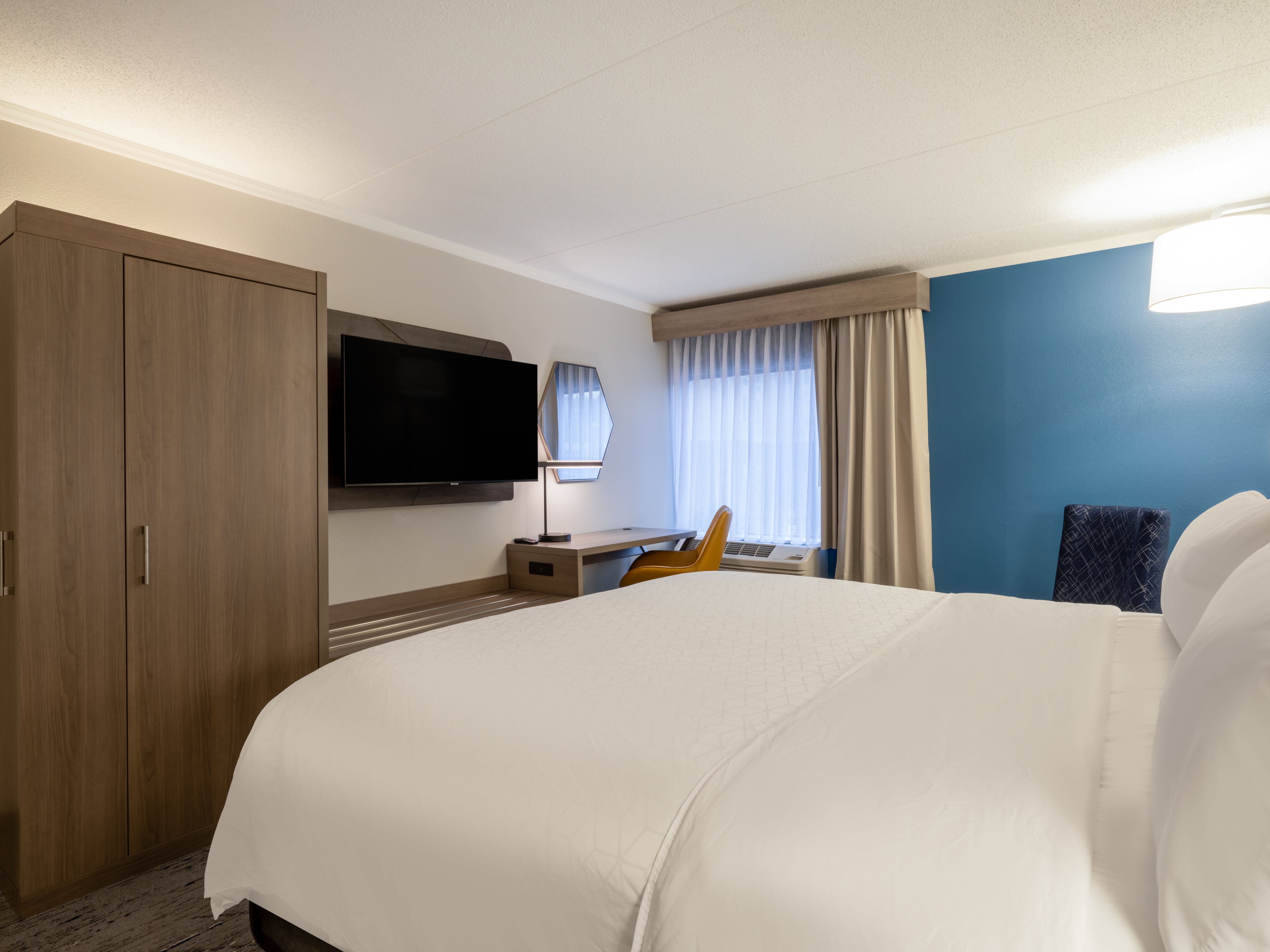 holiday inn express and suites greensboro i 40 wendover by ihg