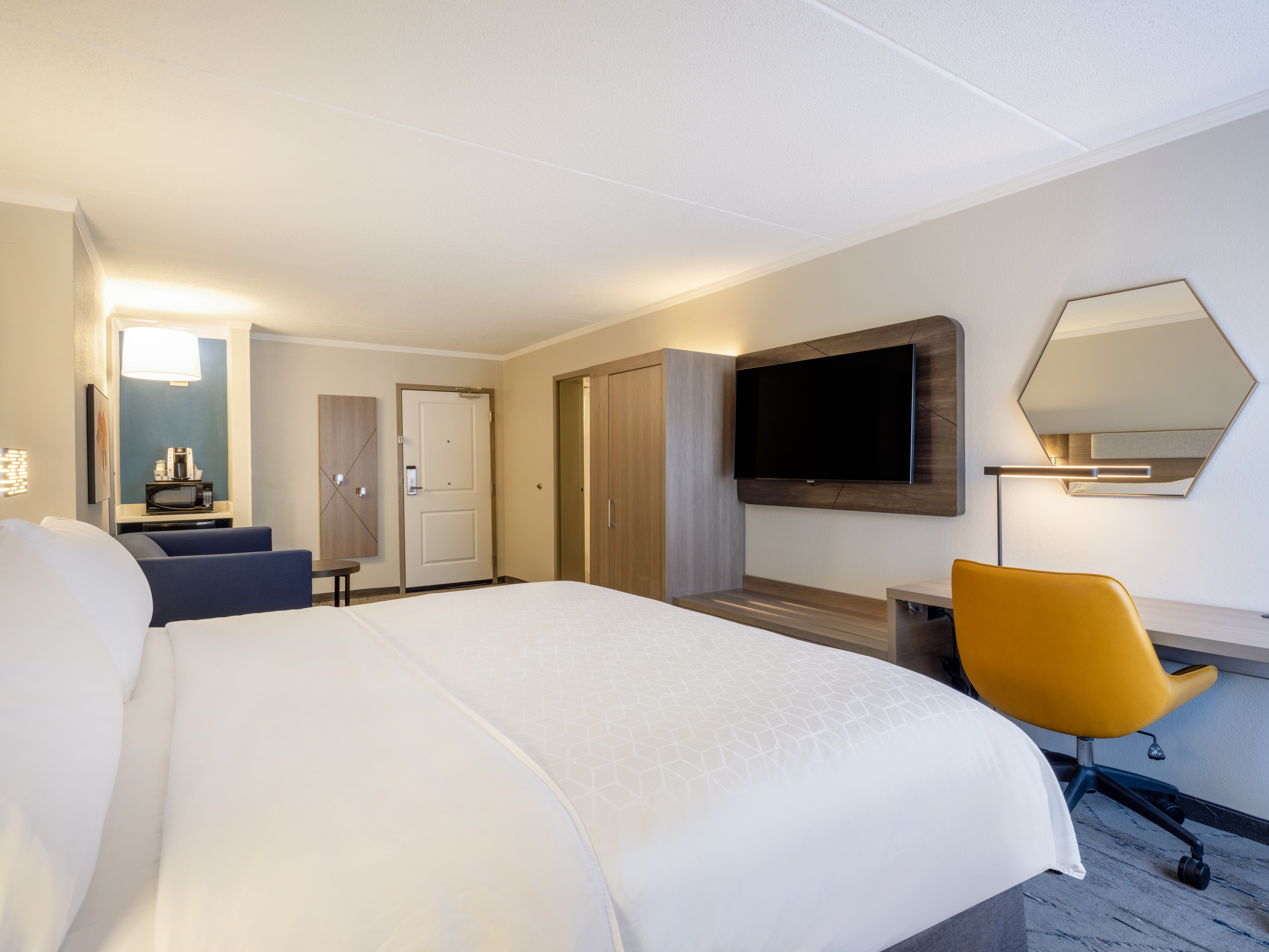 holiday inn express and suites greensboro i 40 wendover by ihg