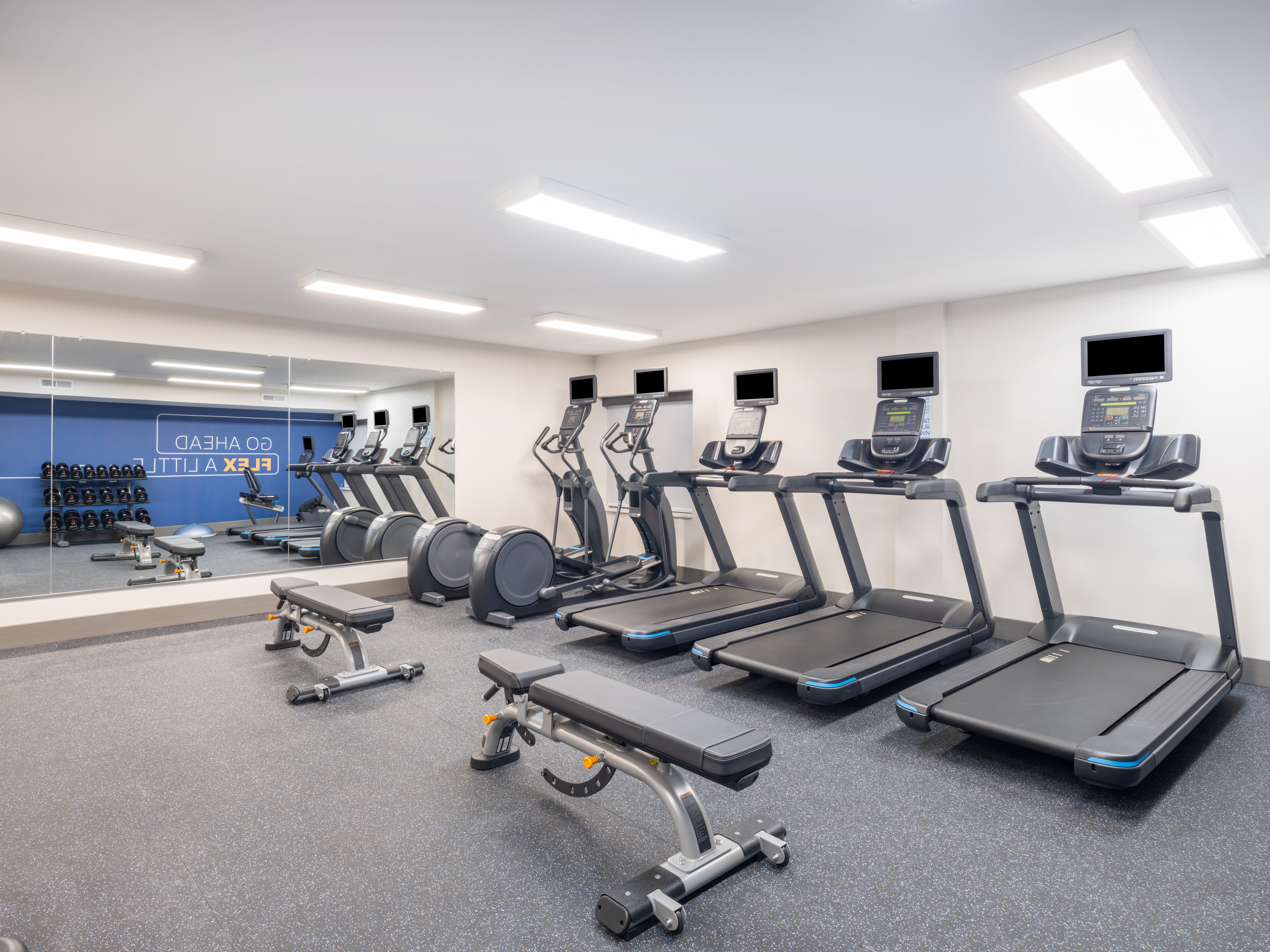holiday inn express and suites greensboro i 40 wendover by ihg