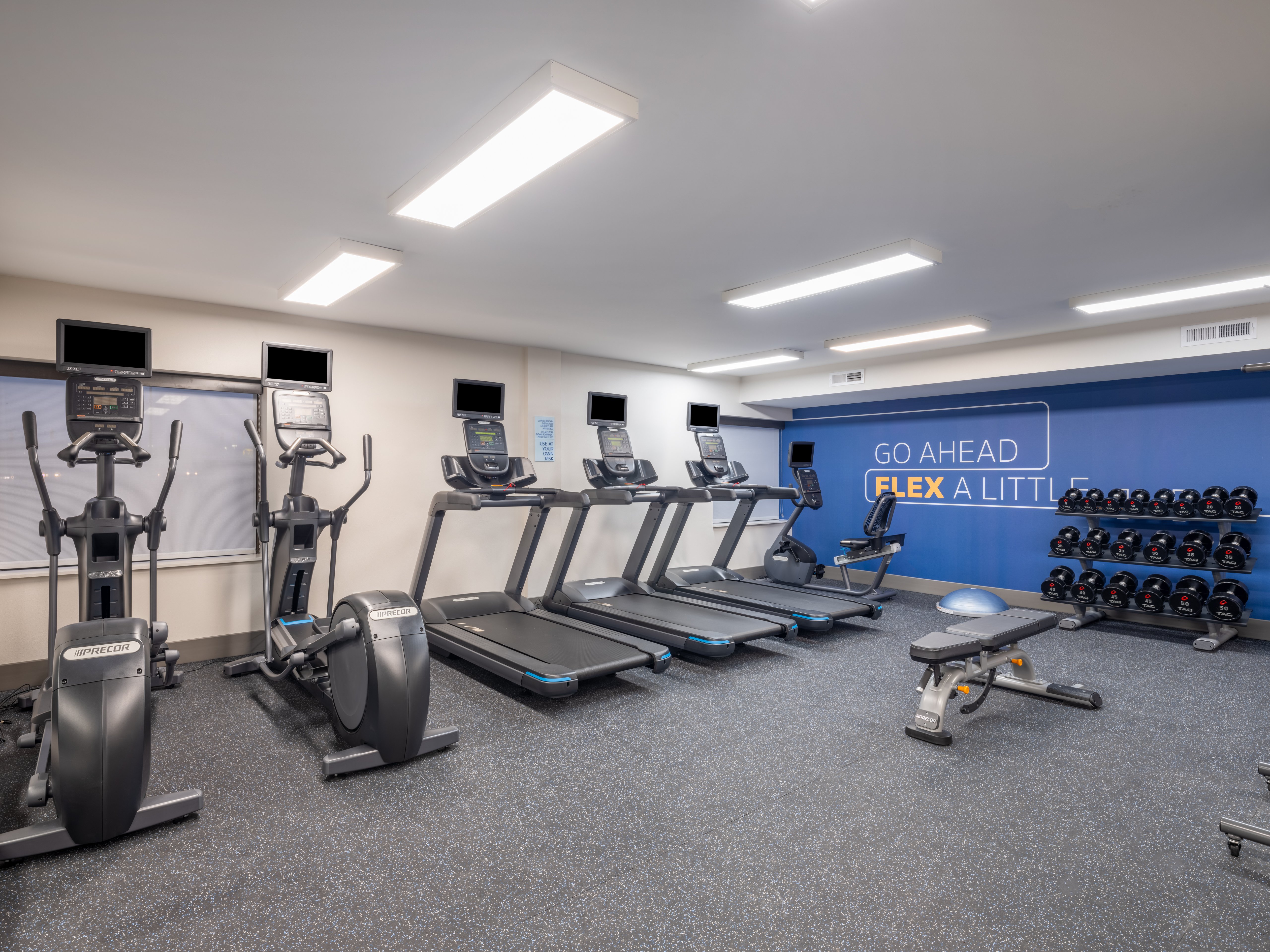 holiday inn express and suites greensboro i 40 wendover by ihg