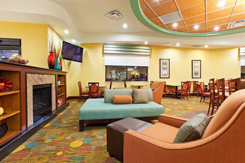 holiday inn express and suites greensboro i 40 wendover by ihg