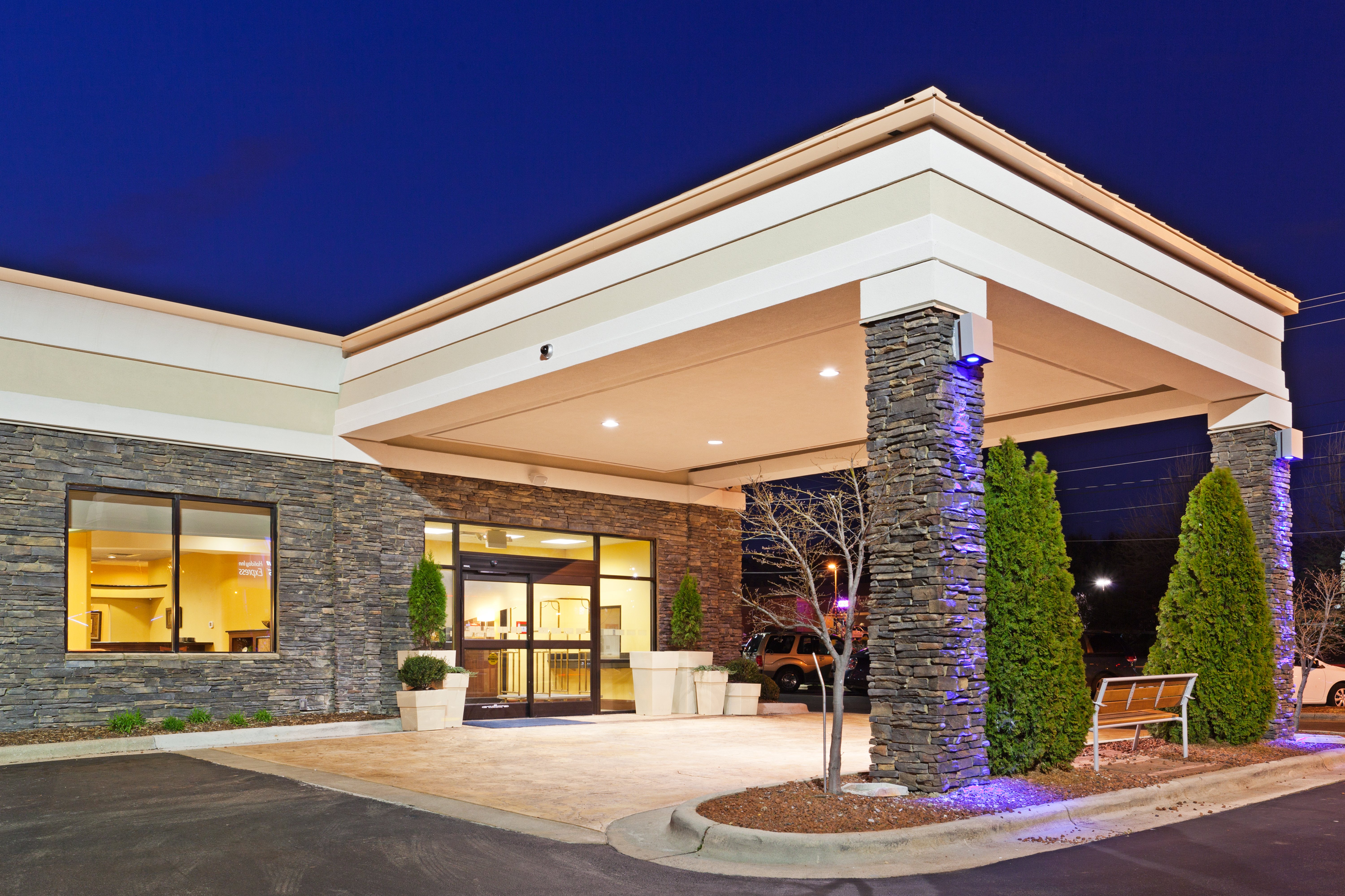 holiday inn express and suites greensboro i 40 wendover by ihg