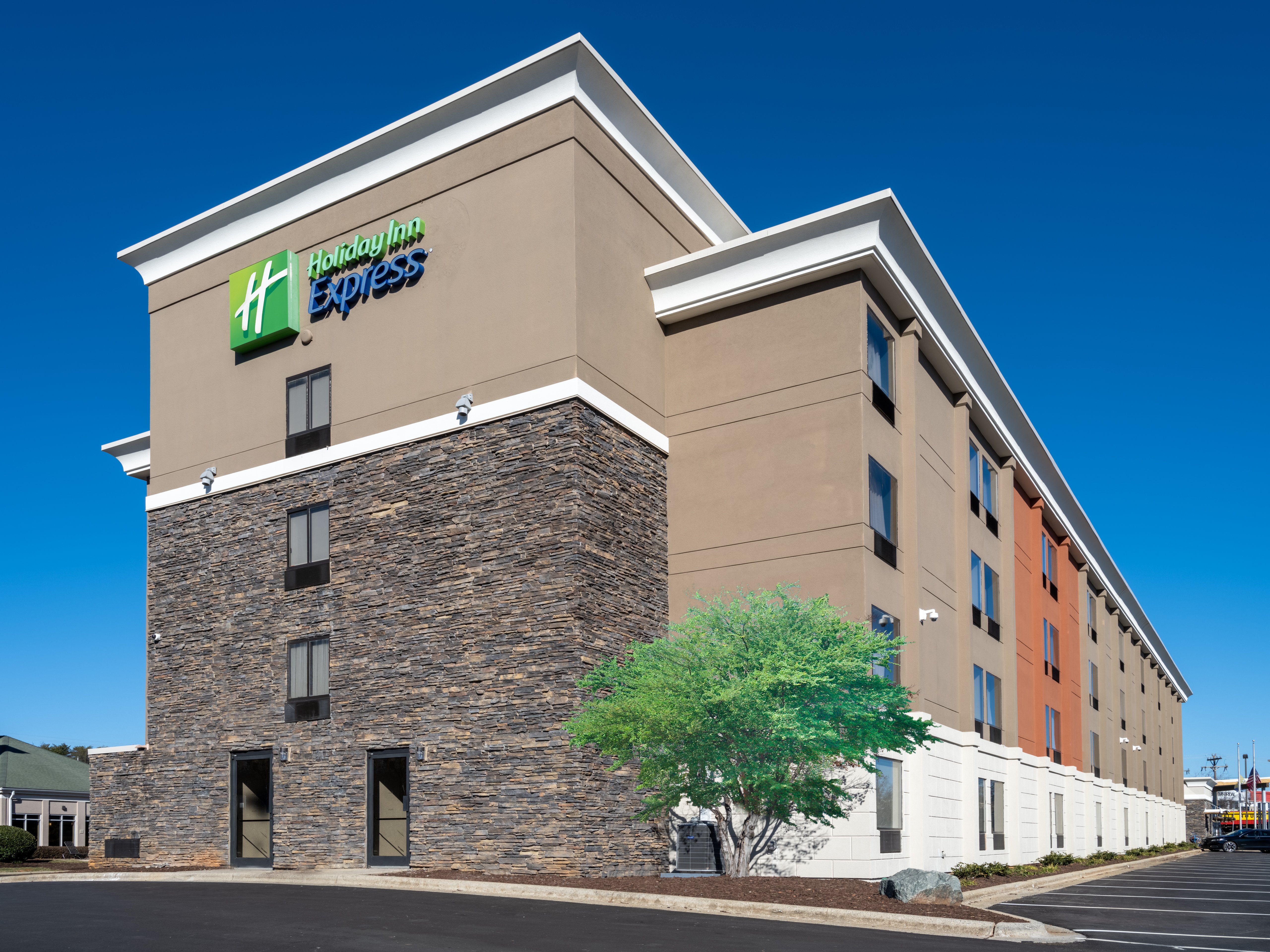 holiday inn express and suites greensboro i 40 wendover by ihg