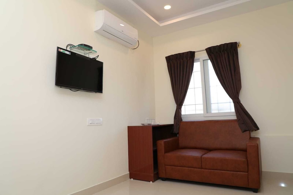 hotel ur comforts jayanagar