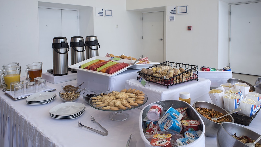 holiday inn express guadalajara iteso by ihg