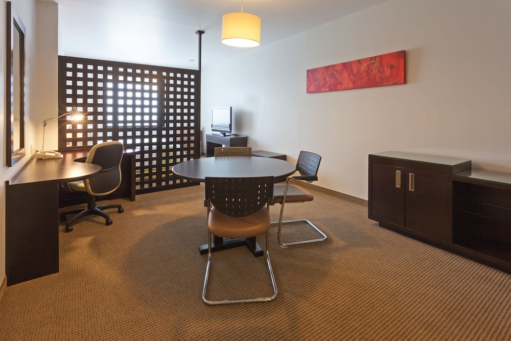 holiday inn express guadalajara iteso by ihg