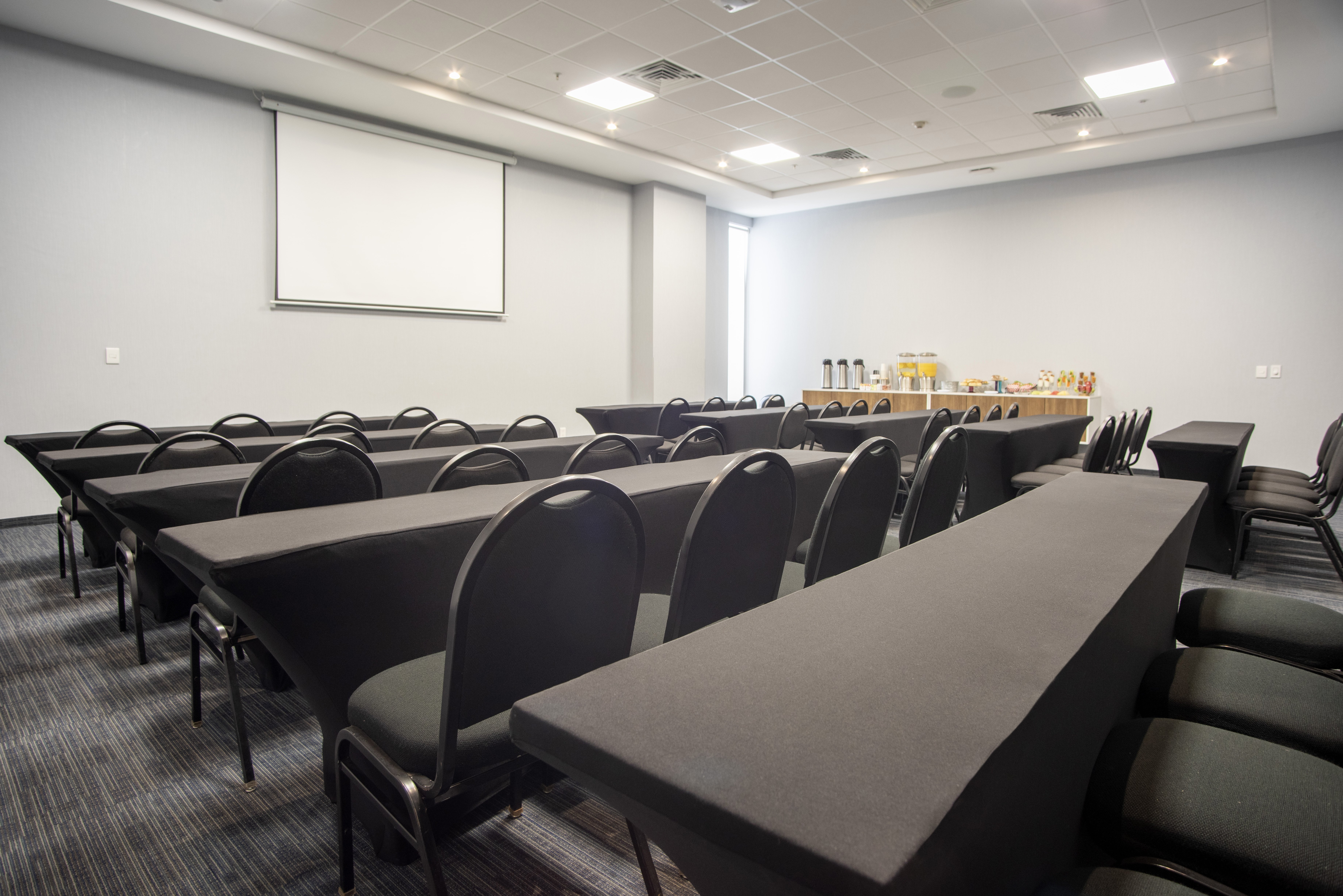 holiday inn express guadalajara iteso by ihg