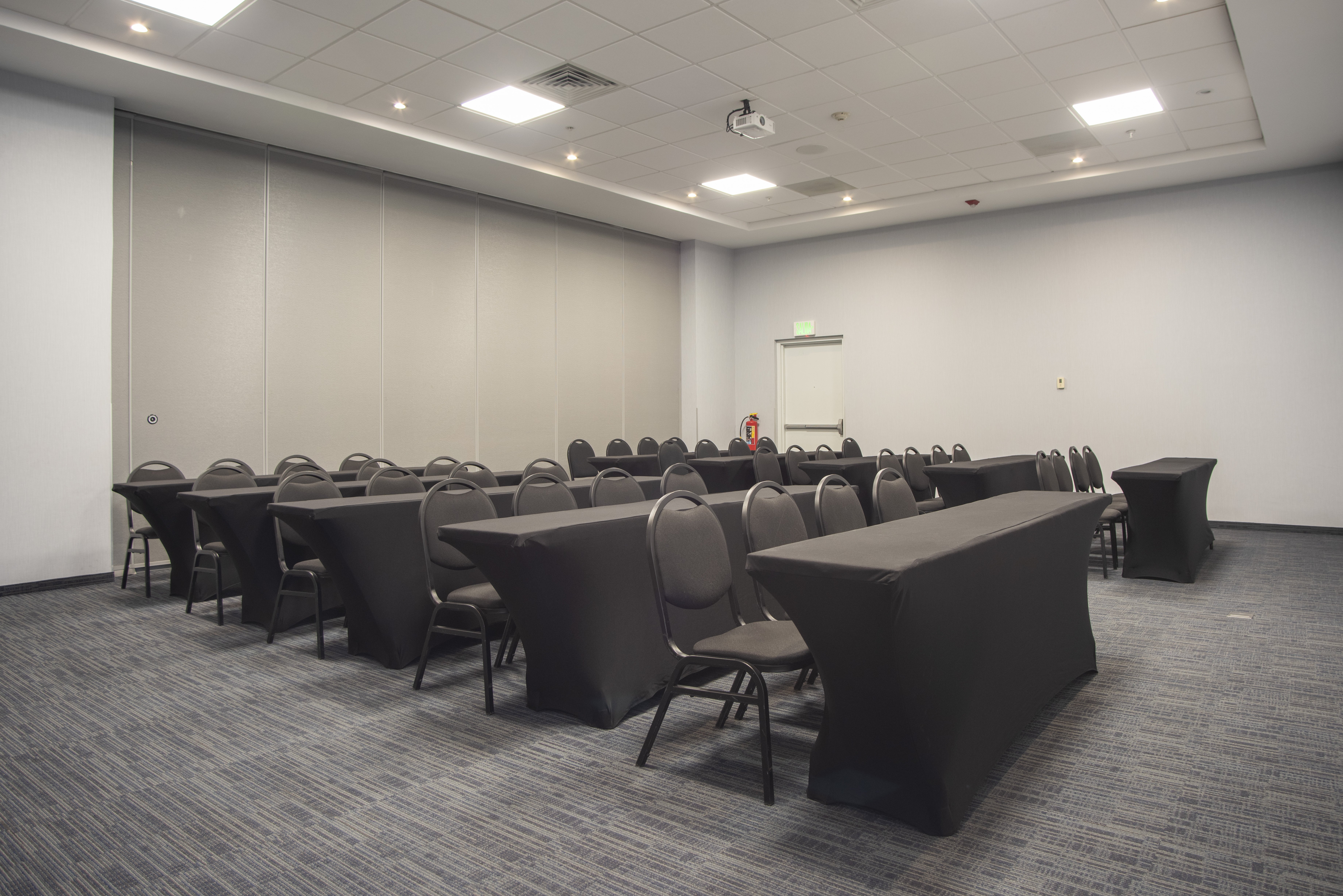 holiday inn express guadalajara iteso by ihg