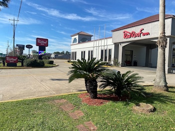 red roof inn gulfport biloxi airport