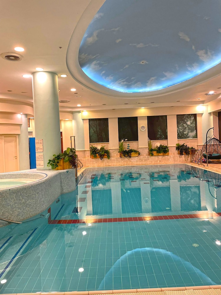 crowne plaza haifa by ihg