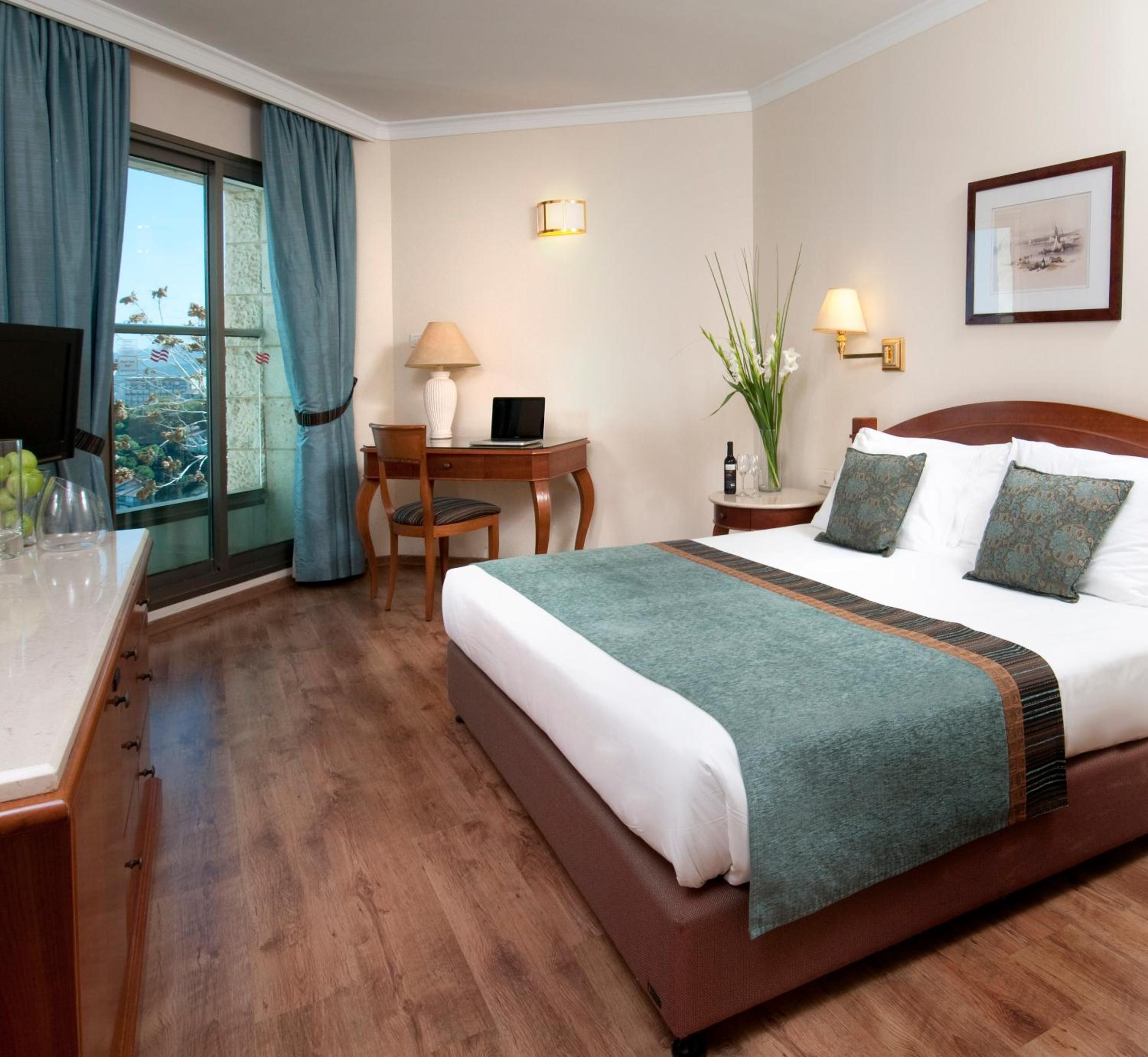 crowne plaza haifa by ihg