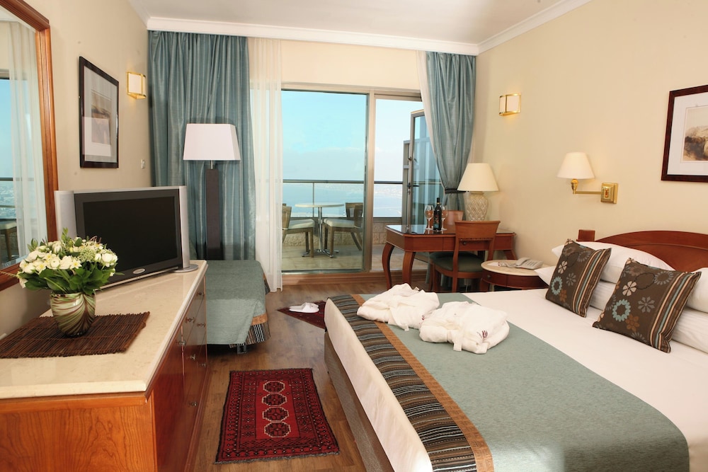 crowne plaza haifa by ihg
