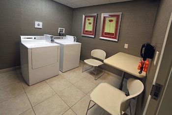 courtyard by marriott hamilton