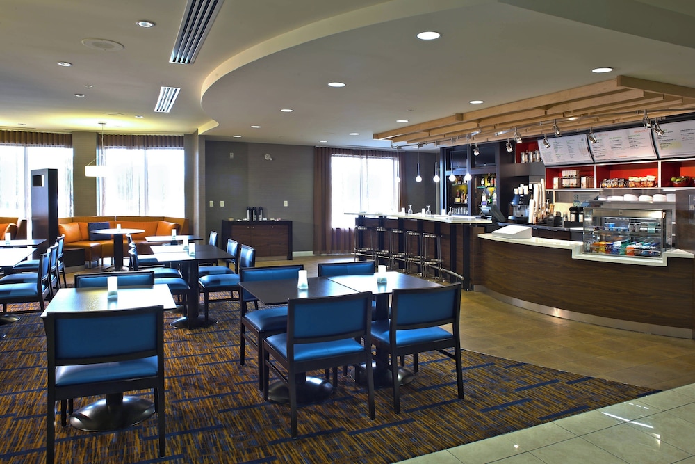 courtyard by marriott hamilton
