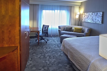 courtyard by marriott hamilton