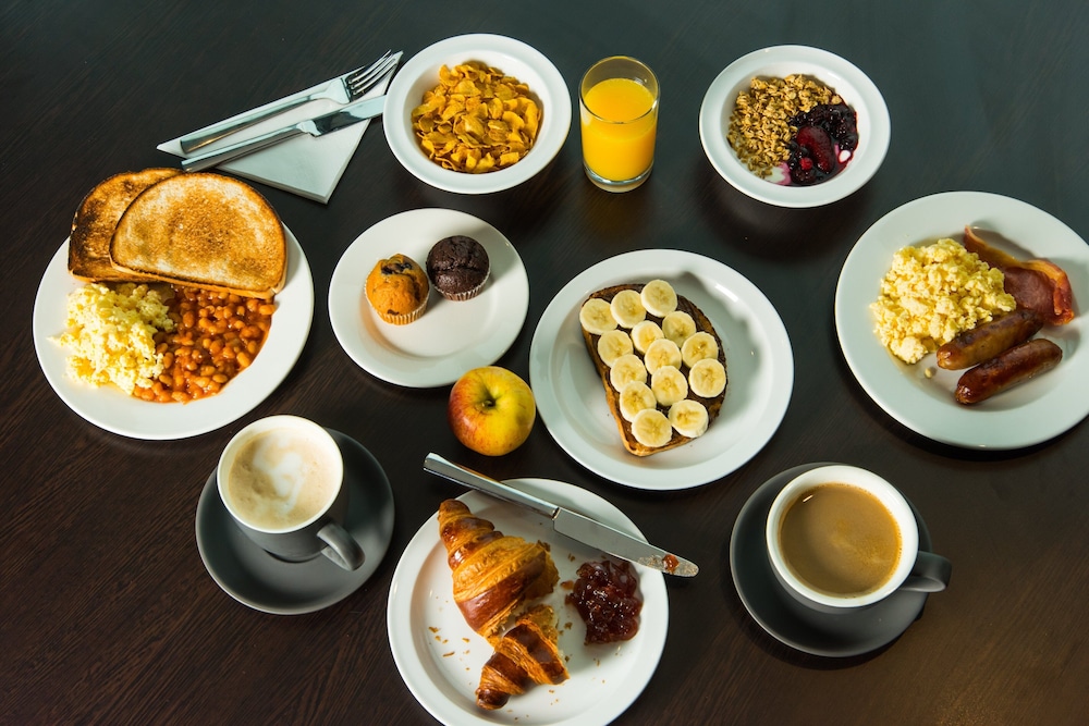 holiday inn express hamilton by ihg
