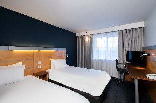 holiday inn express hamilton by ihg