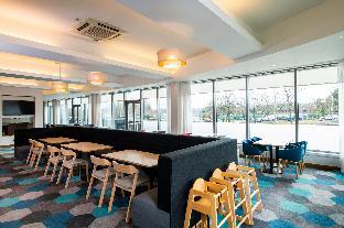 holiday inn express hamilton by ihg