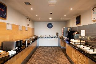 holiday inn express hamilton by ihg