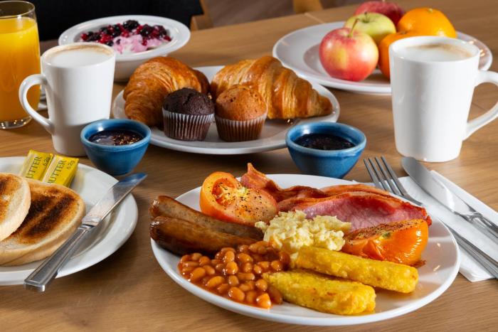 holiday inn express hamilton by ihg